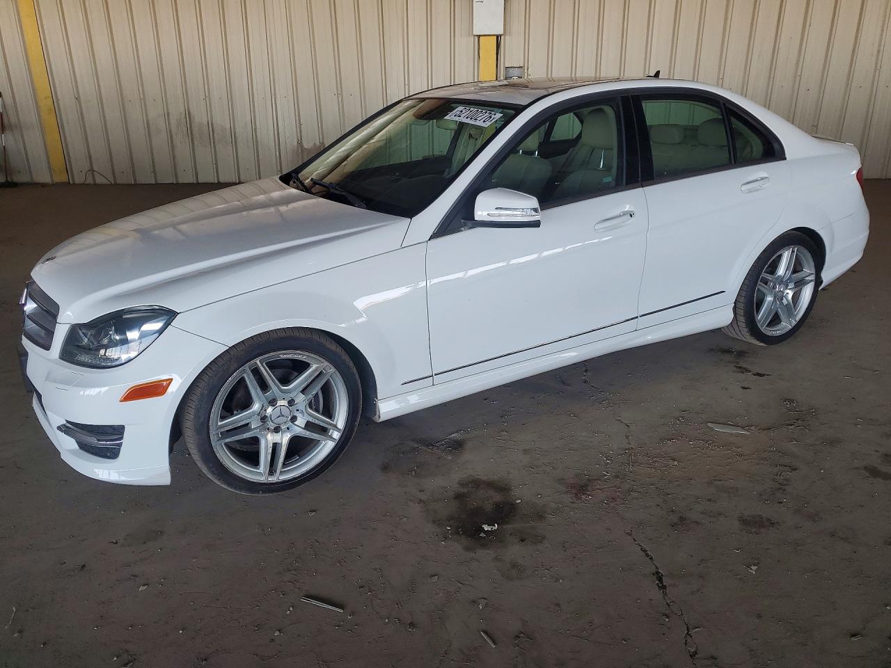 Salvage Mercedes-Benz C-Class Image