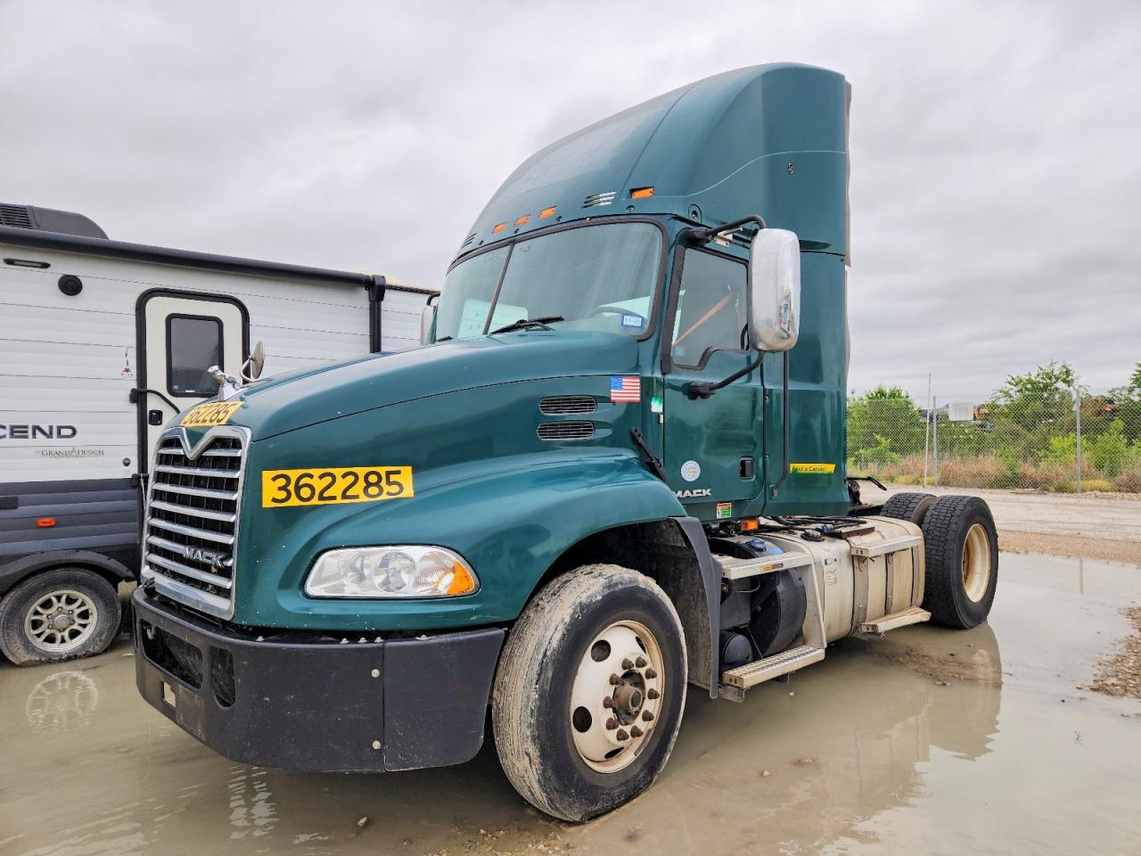 Mack Cxu613