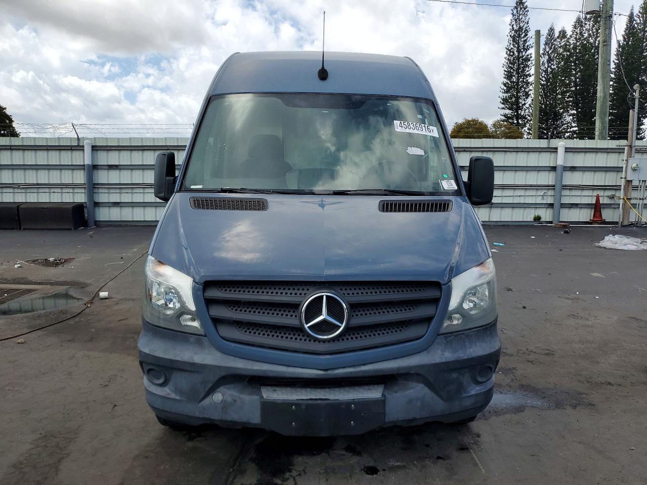 Mercedes-Benz Sprinter 2500