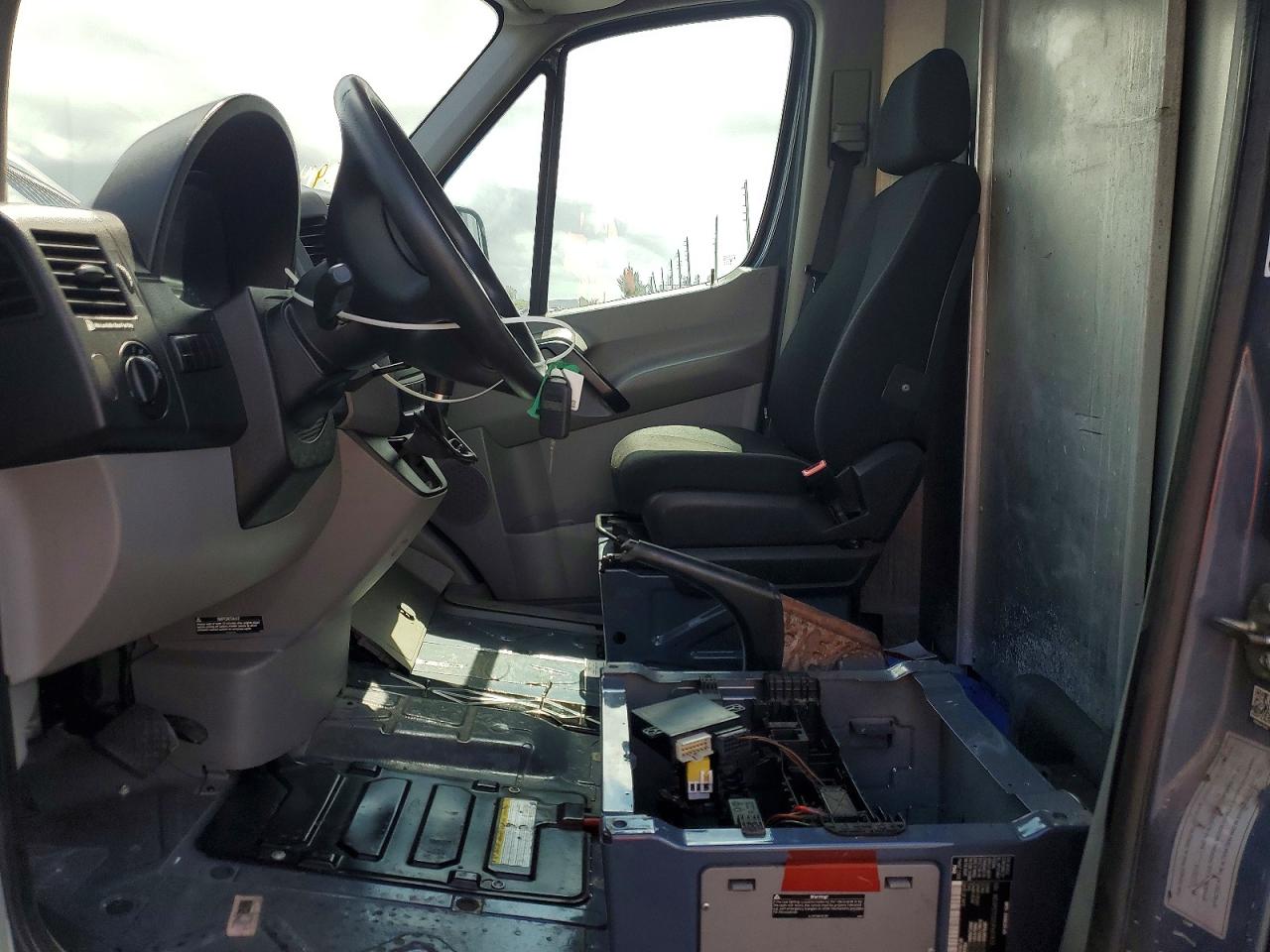 Mercedes-Benz Sprinter 2500