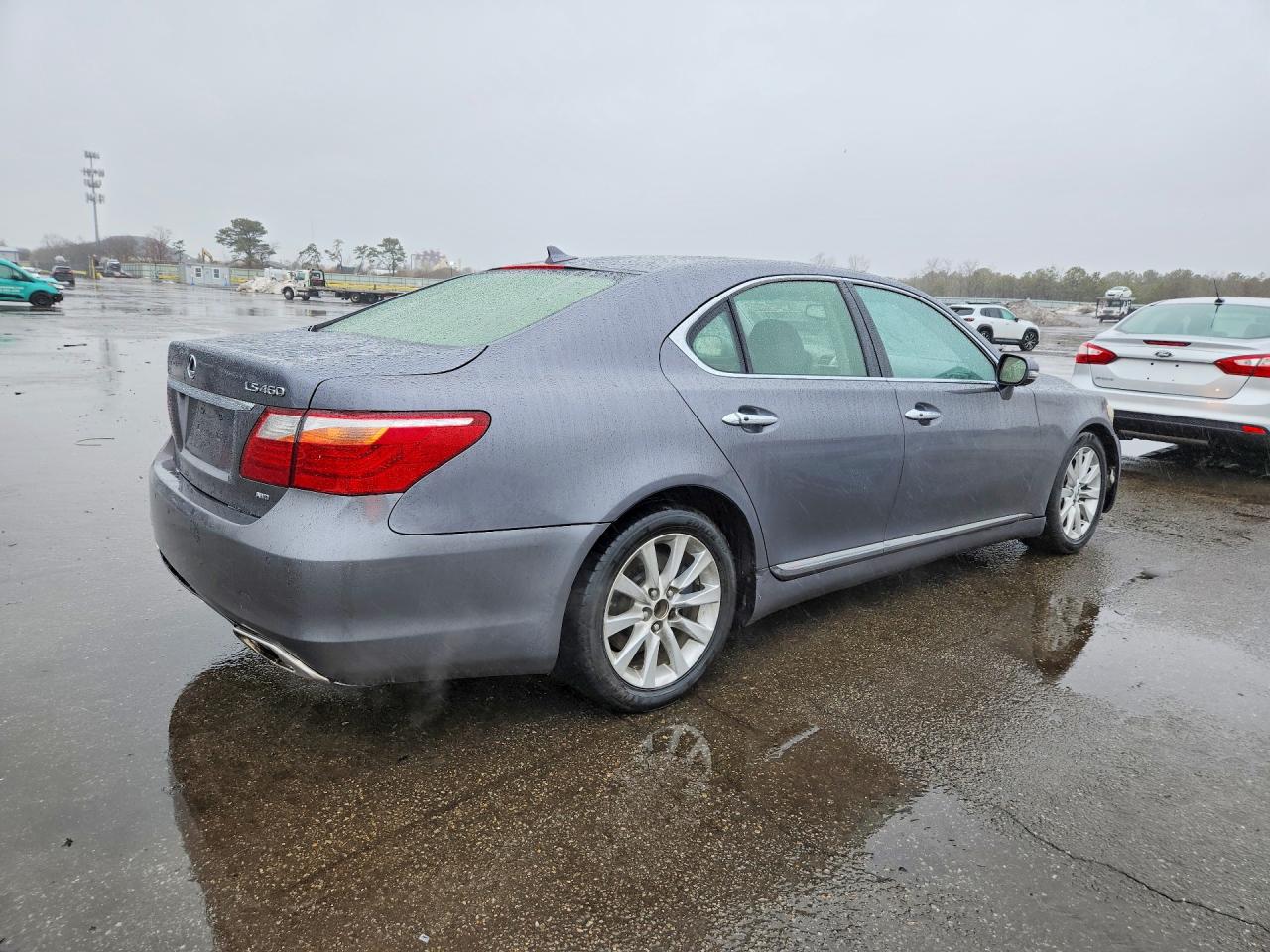 Lexus LS 460