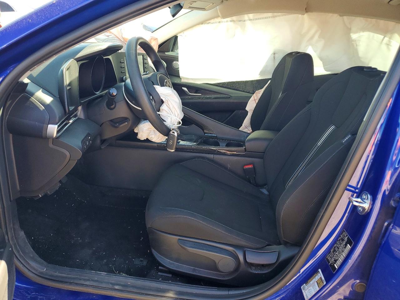 Hyundai ELANTRA Blue