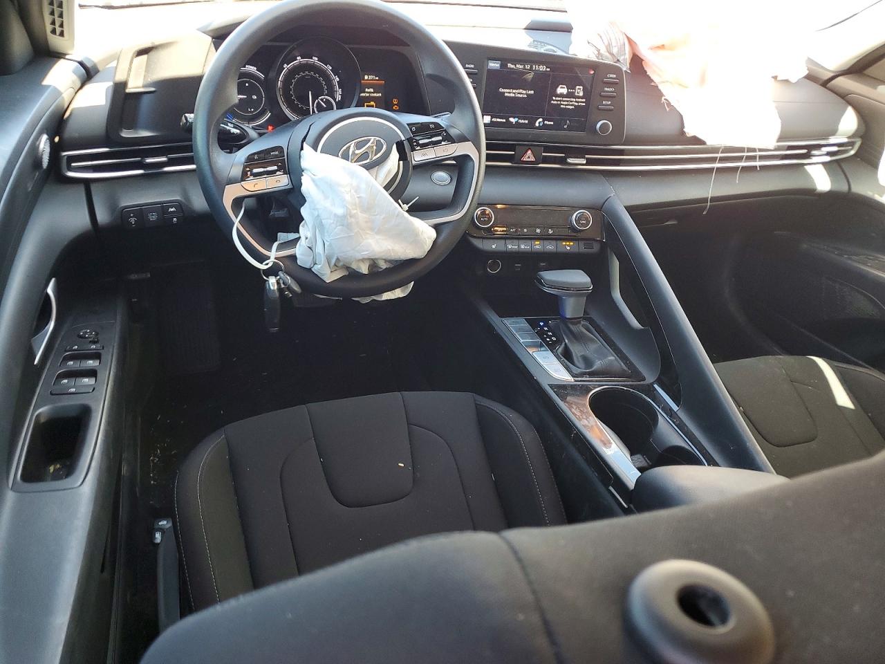 Hyundai ELANTRA Blue