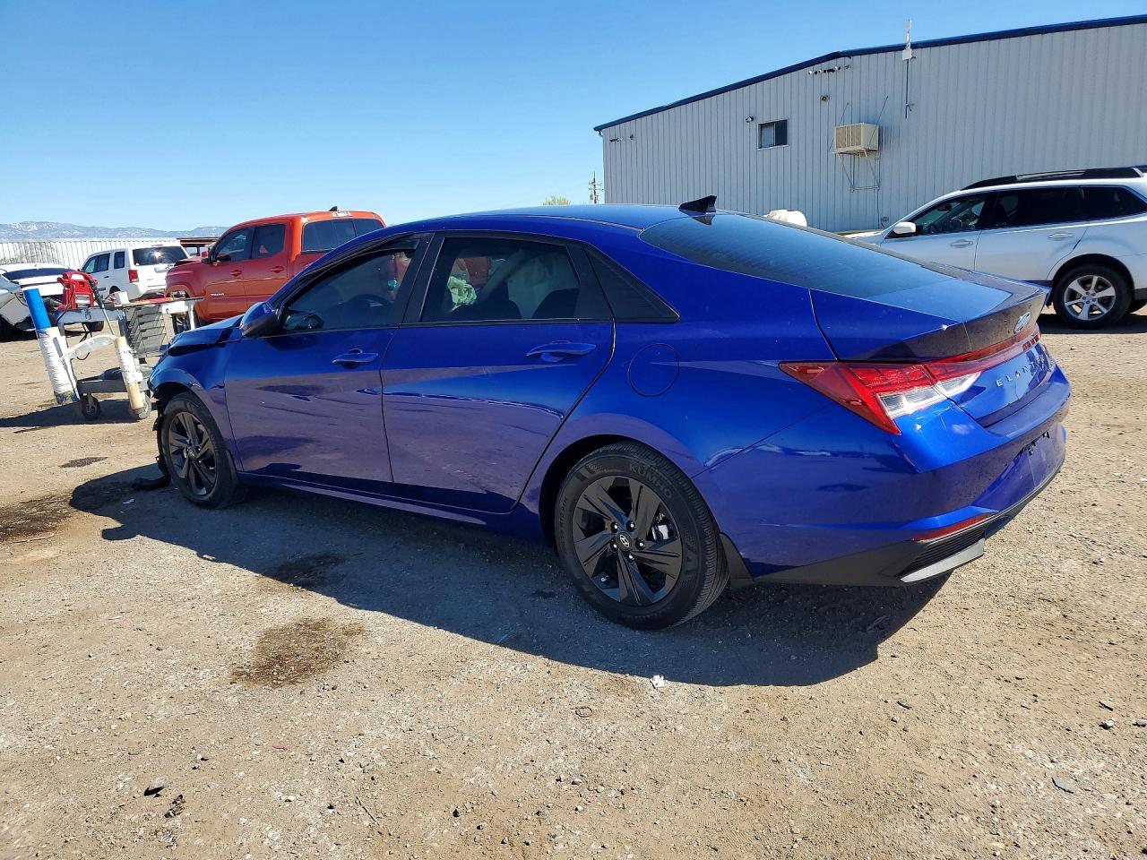 Hyundai ELANTRA Blue