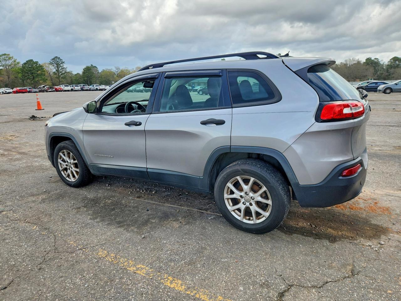 Jeep Cherokee Sport