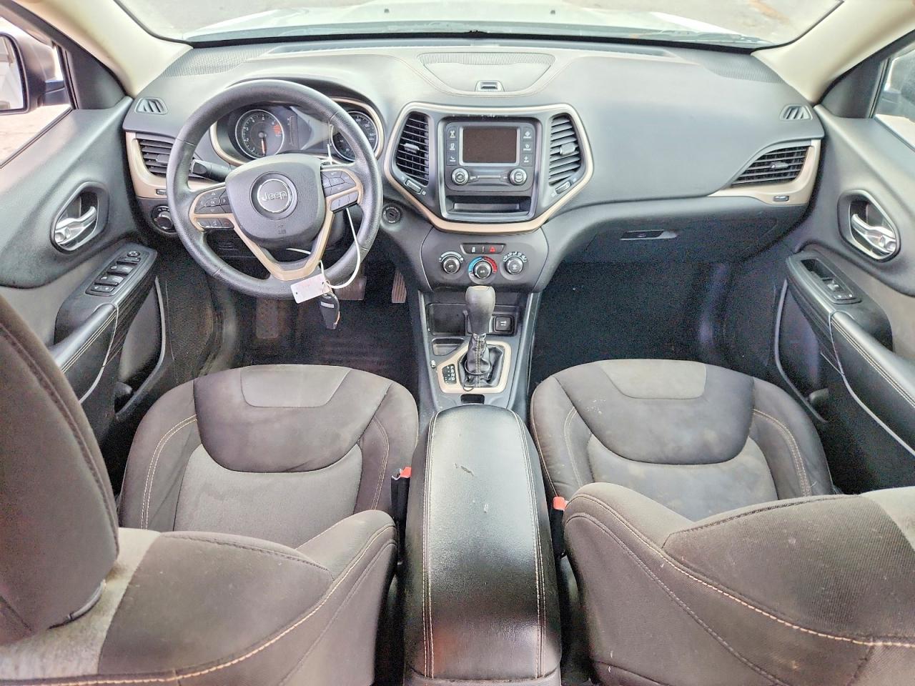 Jeep Cherokee Sport