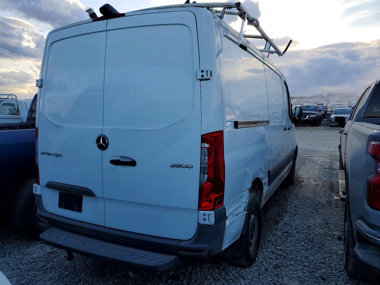 Mercedes-Benz Sprinter 2500