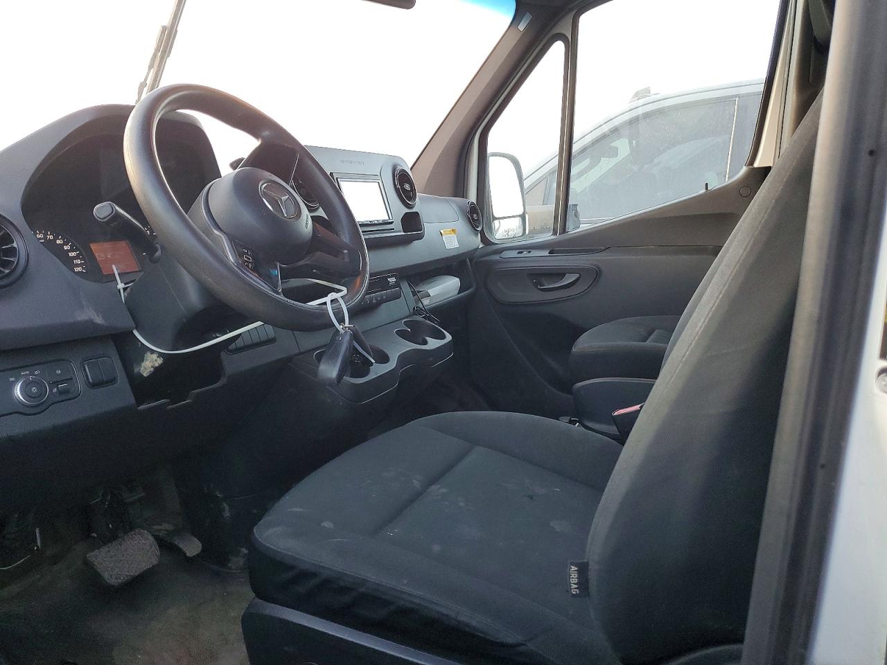 Mercedes-Benz Sprinter 2500