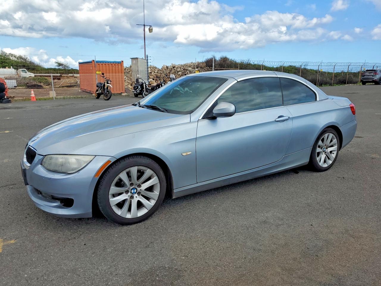Salvage BMW 3 Series Image