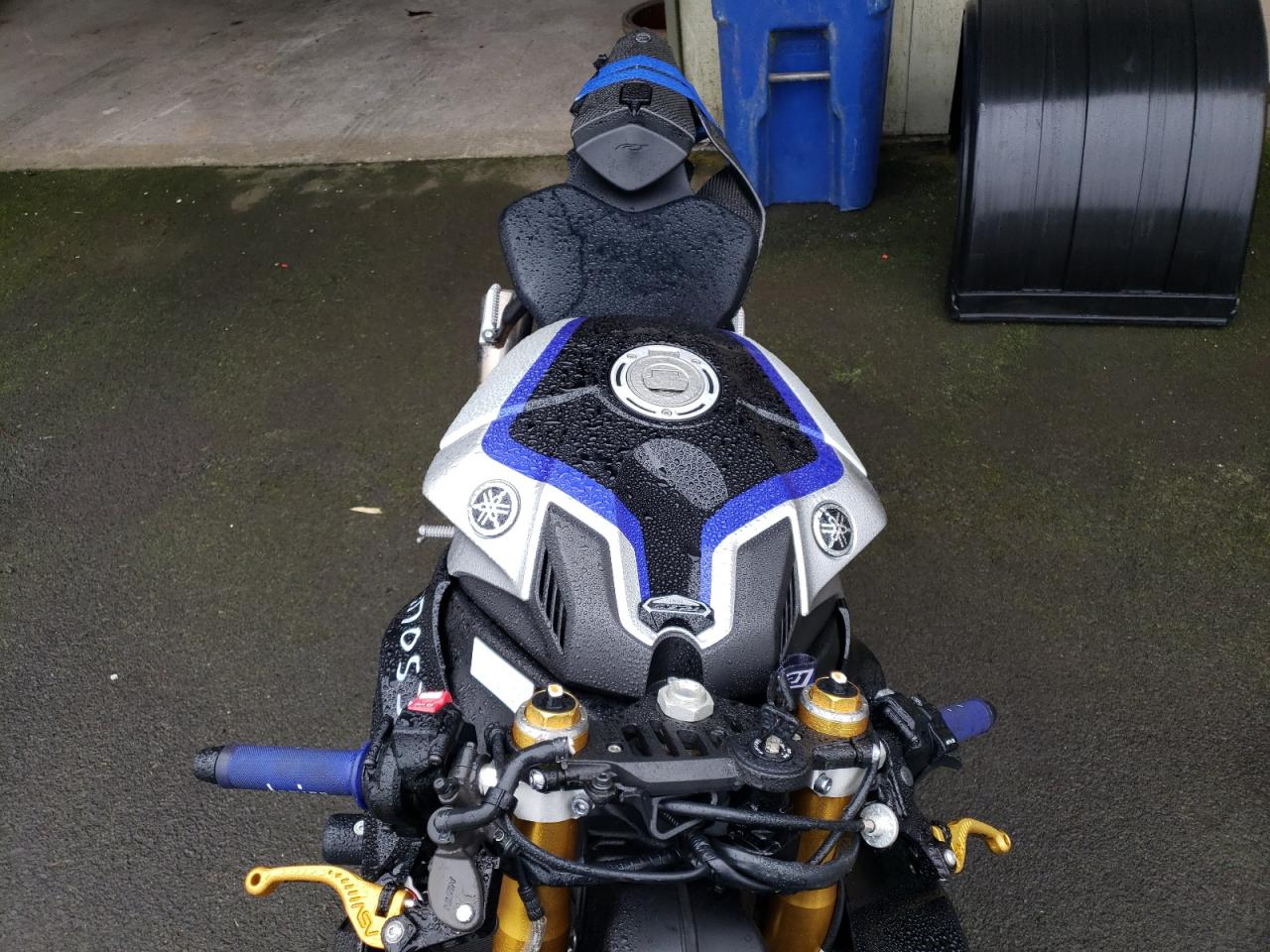 Yamaha Yzfr1m