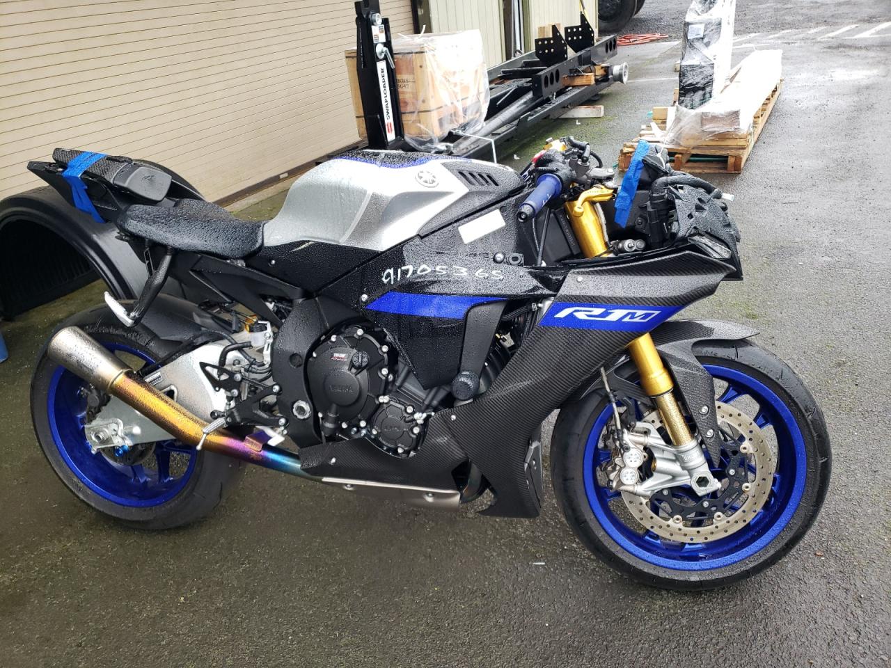 Salvage Yamaha Yzfr1m Image