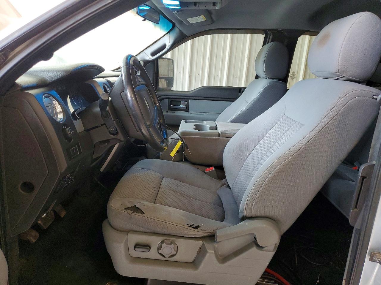 Ford F-150 Super Cab