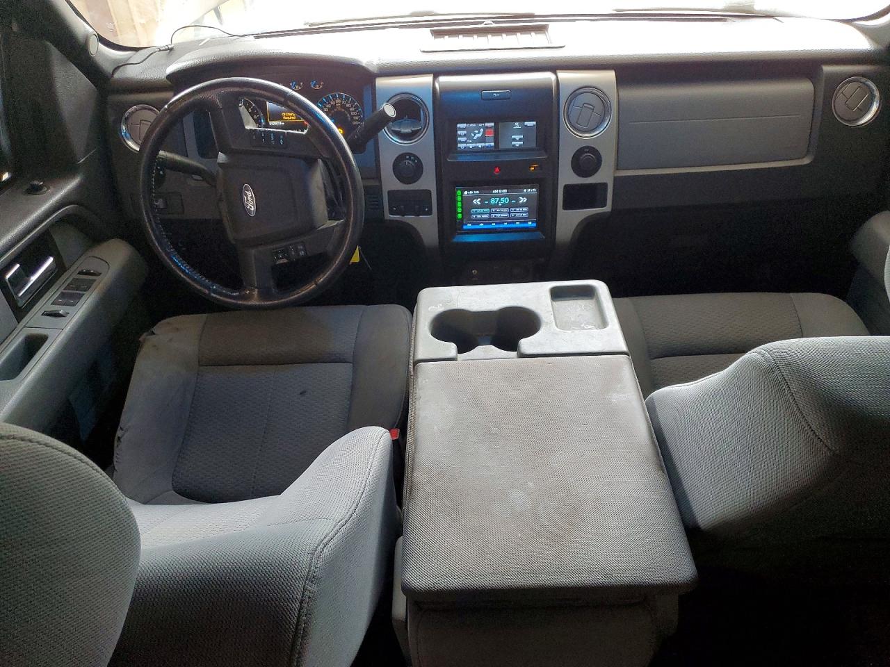 Ford F-150 Super Cab