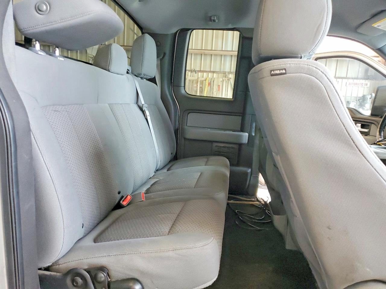 Ford F-150 Super Cab