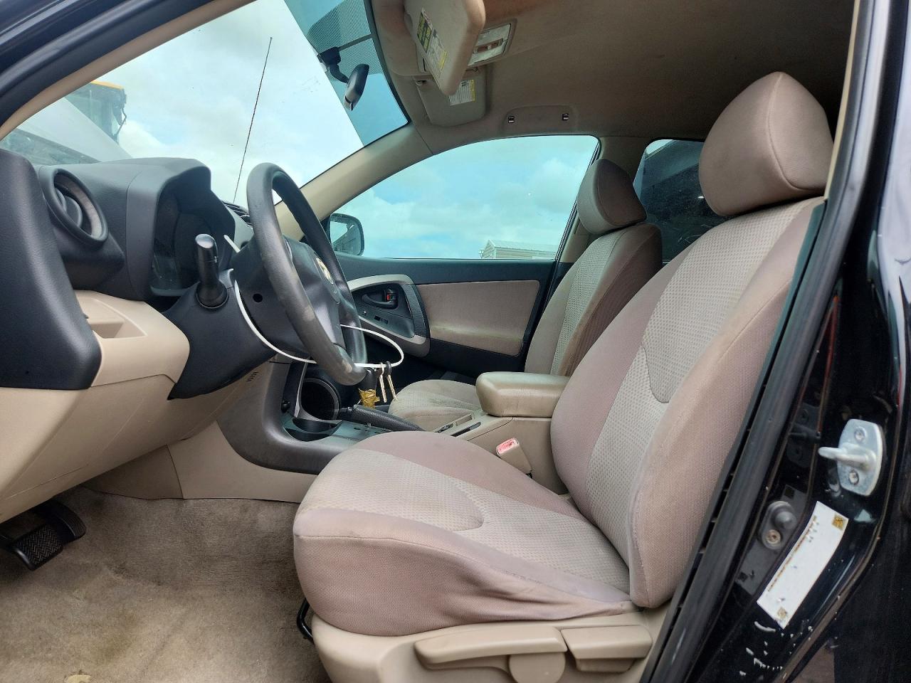 Toyota RAV4 Base