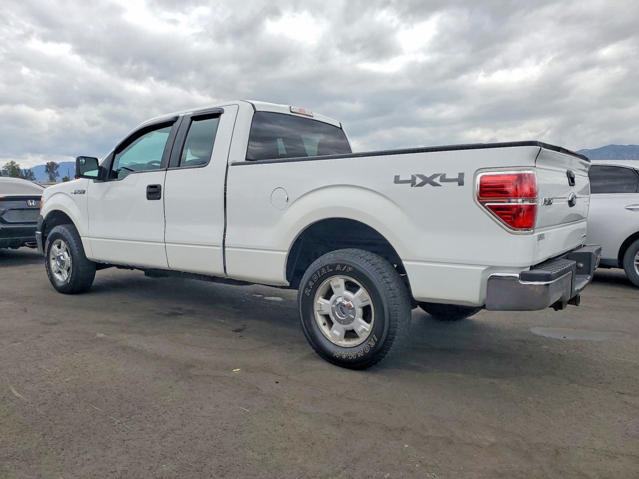 Ford F-150 Super Cab