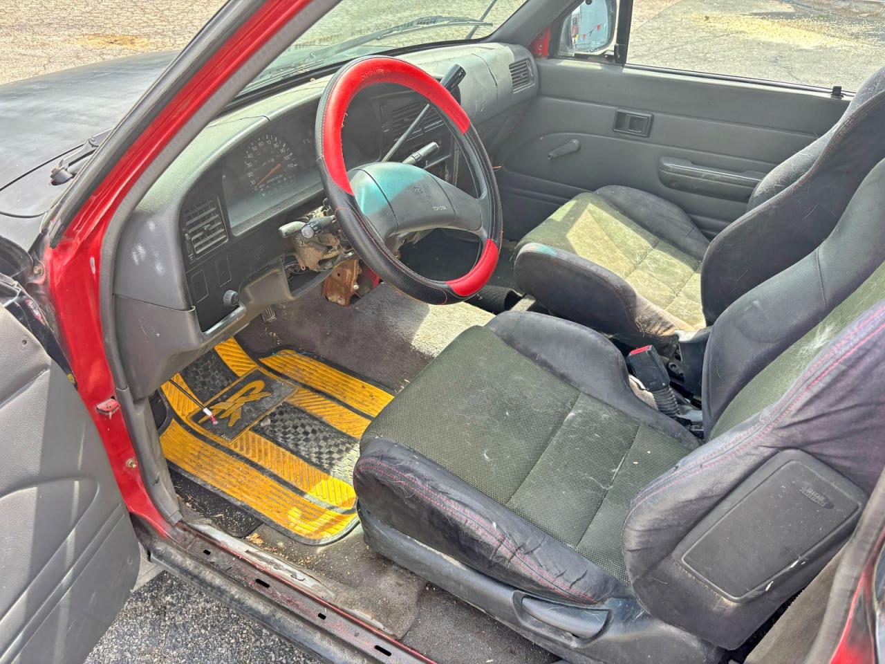 Toyota Pickup 1 Ton Long Bed Dlx