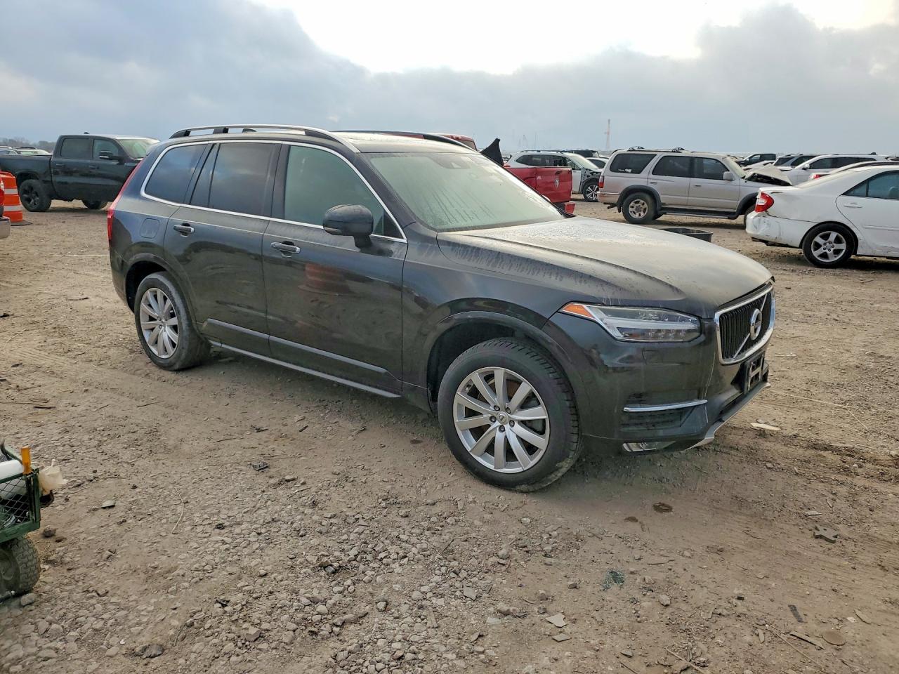 Volvo XC90 T6