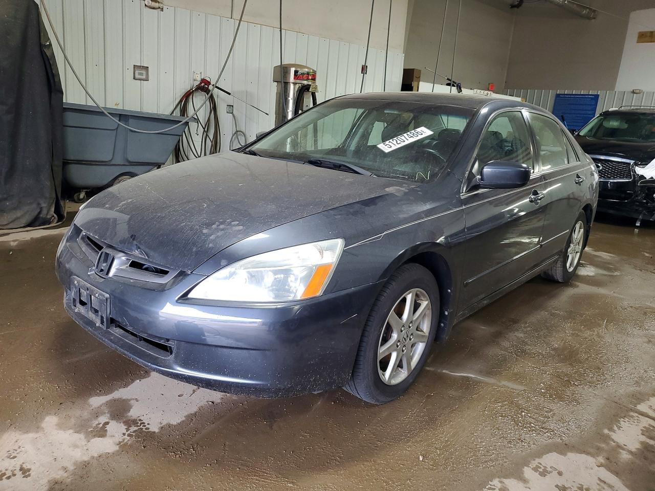 Salvage Honda Accord Image