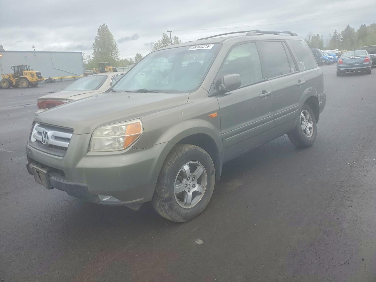 Salvage Honda Pilot Image