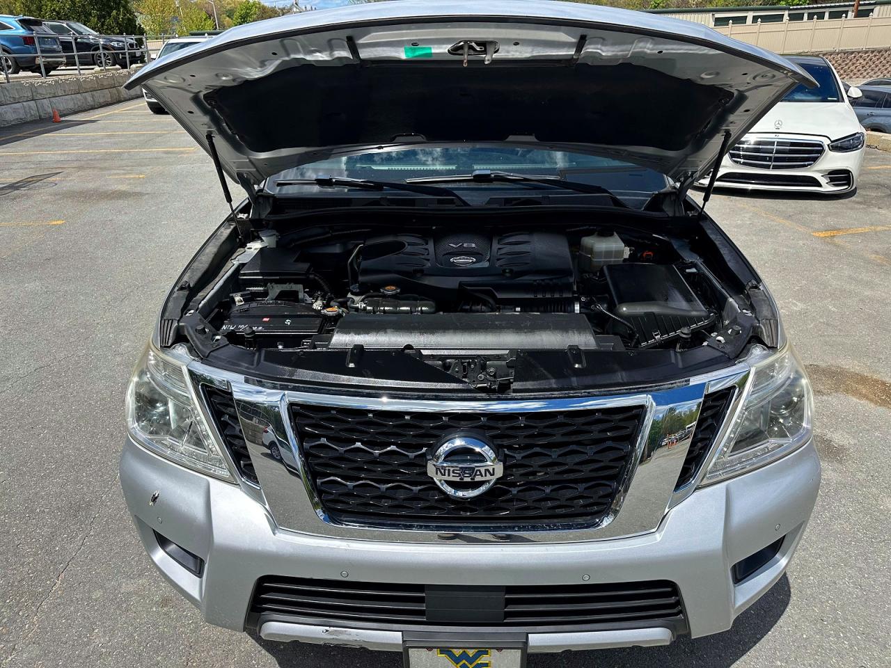 Nissan Armada Platinum