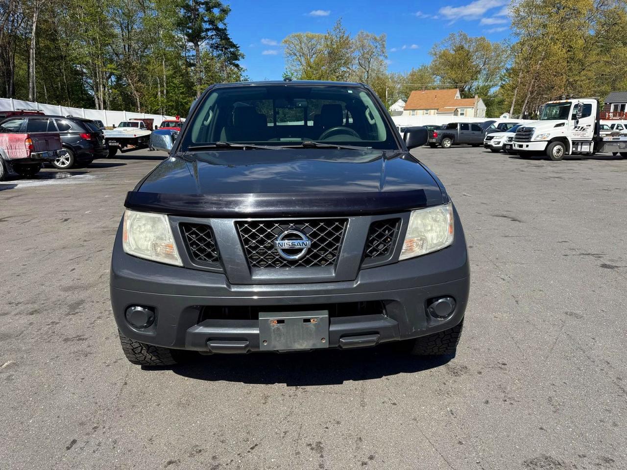 Nissan Frontier Sv V6