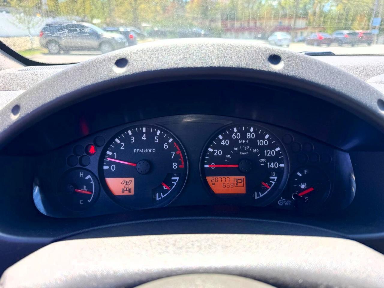 Nissan Frontier Sv V6