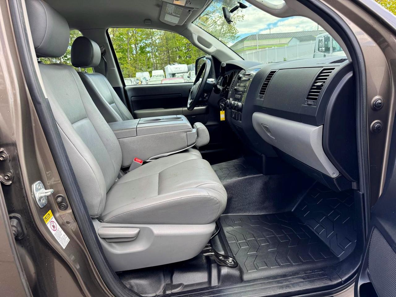 Toyota Tundra Double Cab Sr5