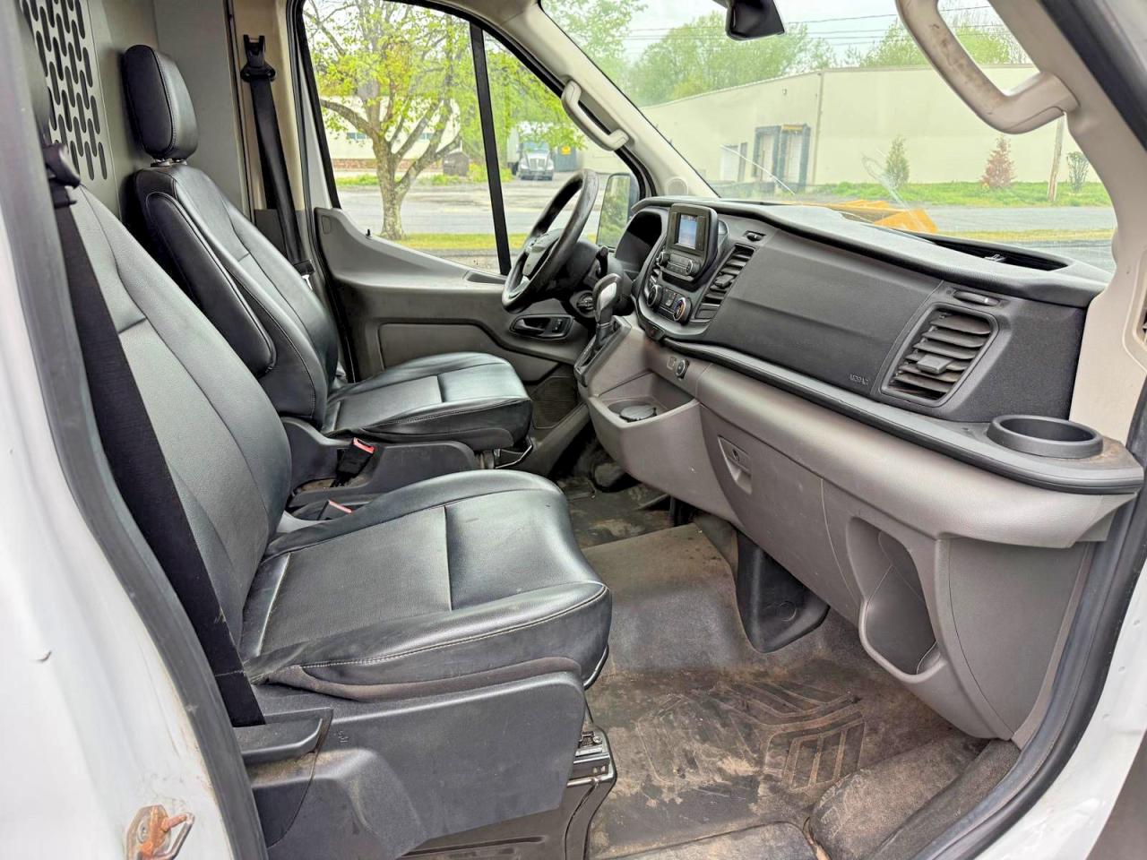 Ford Transit T-250