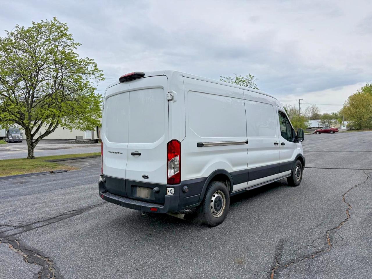Ford Transit T-250