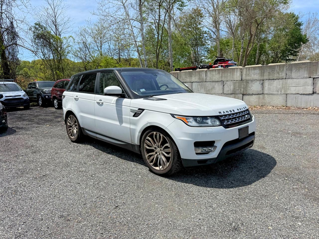Salvage Land Rover Range Rover Image