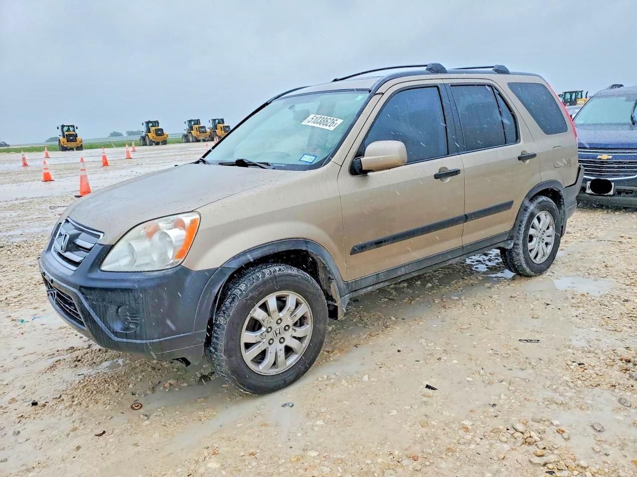 Salvage Honda Crv Image