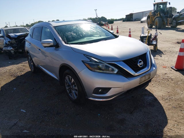 Salvage Nissan Murano Image