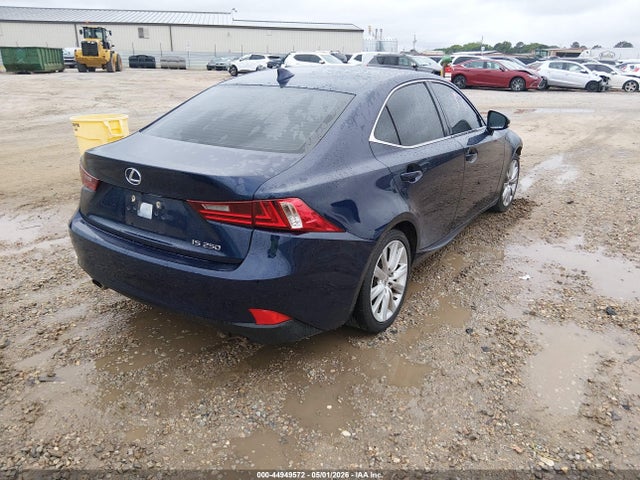 Lexus Is