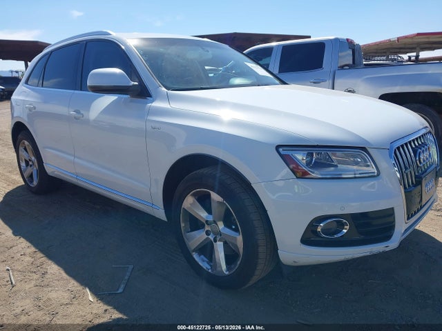 Salvage Audi Q5 Image