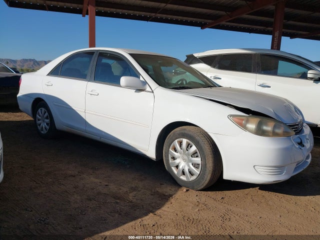 Salvage Toyota Camry Image