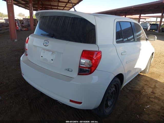 Scion xD