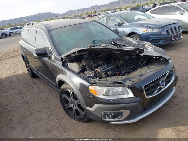 Salvage Volvo XC70 Image