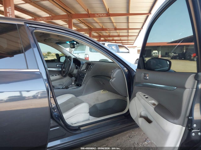INFINITI G25 Journey