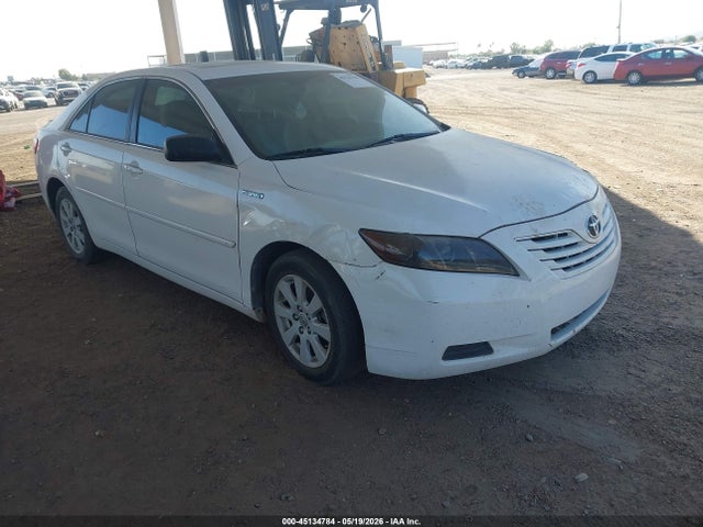 Salvage Toyota Camry Image