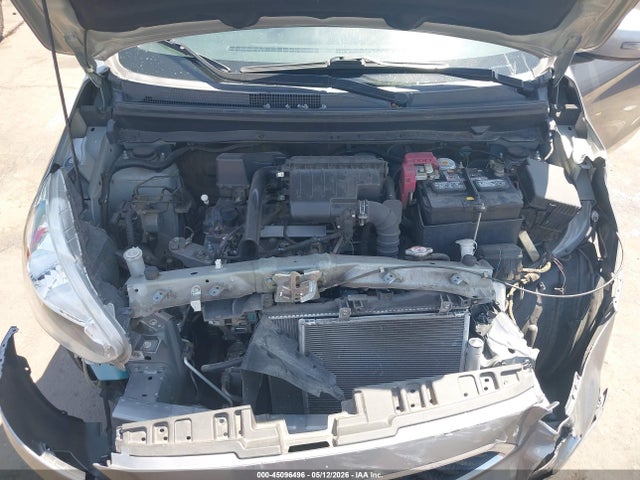 Mitsubishi Mirage Se