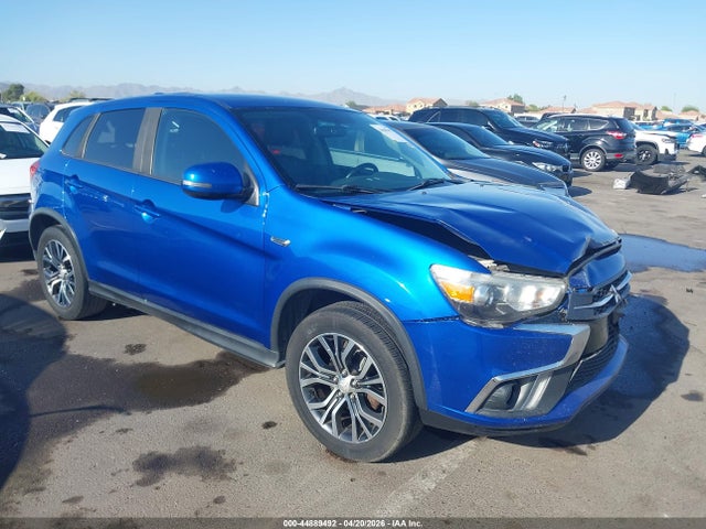 Salvage Mitsubishi Outlander Image