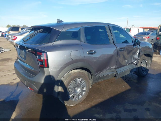 Nissan Kicks S Fwd