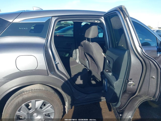 Nissan Kicks S Fwd
