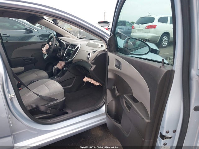 Chevrolet Sonic Ls Auto