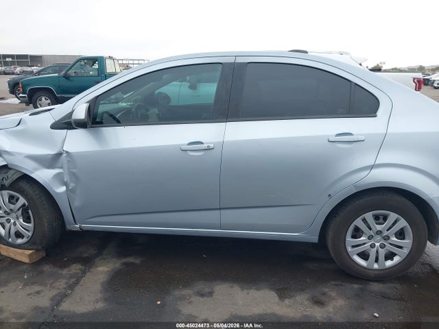 Chevrolet Sonic Ls Auto