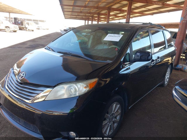 Toyota Sienna Xle