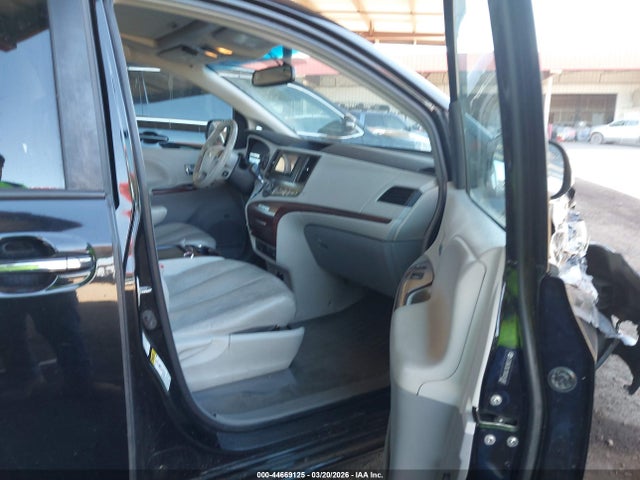 Toyota Sienna Xle