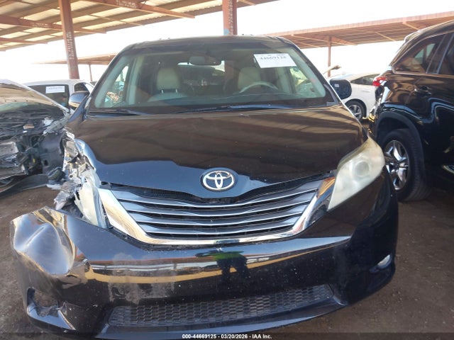 Toyota Sienna Xle