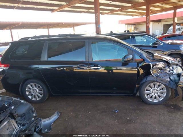Toyota Sienna Xle